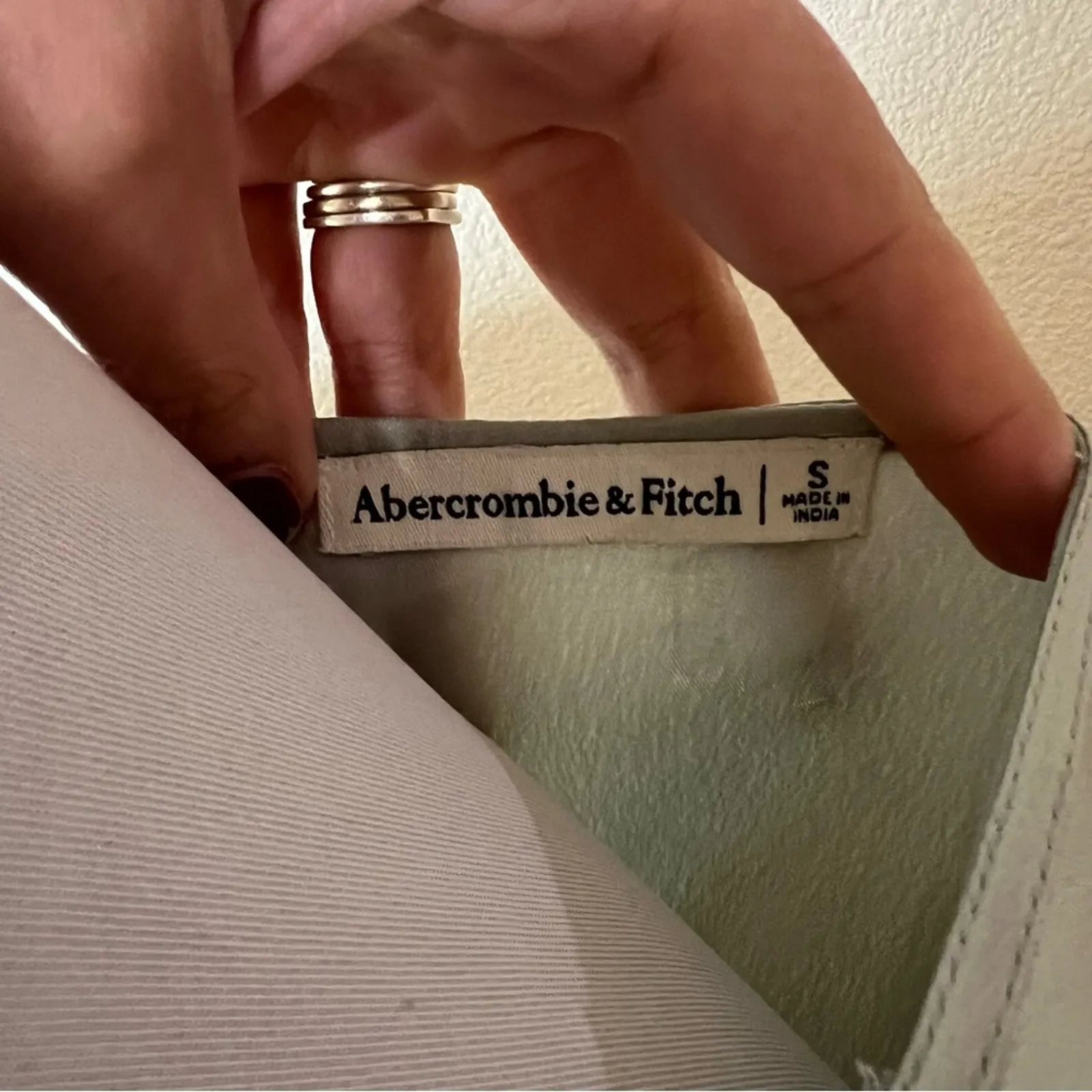 Abercrombie & Fitch Silver Sage Green Tie Front Satin Peplum Blouse SMALL - Image 4