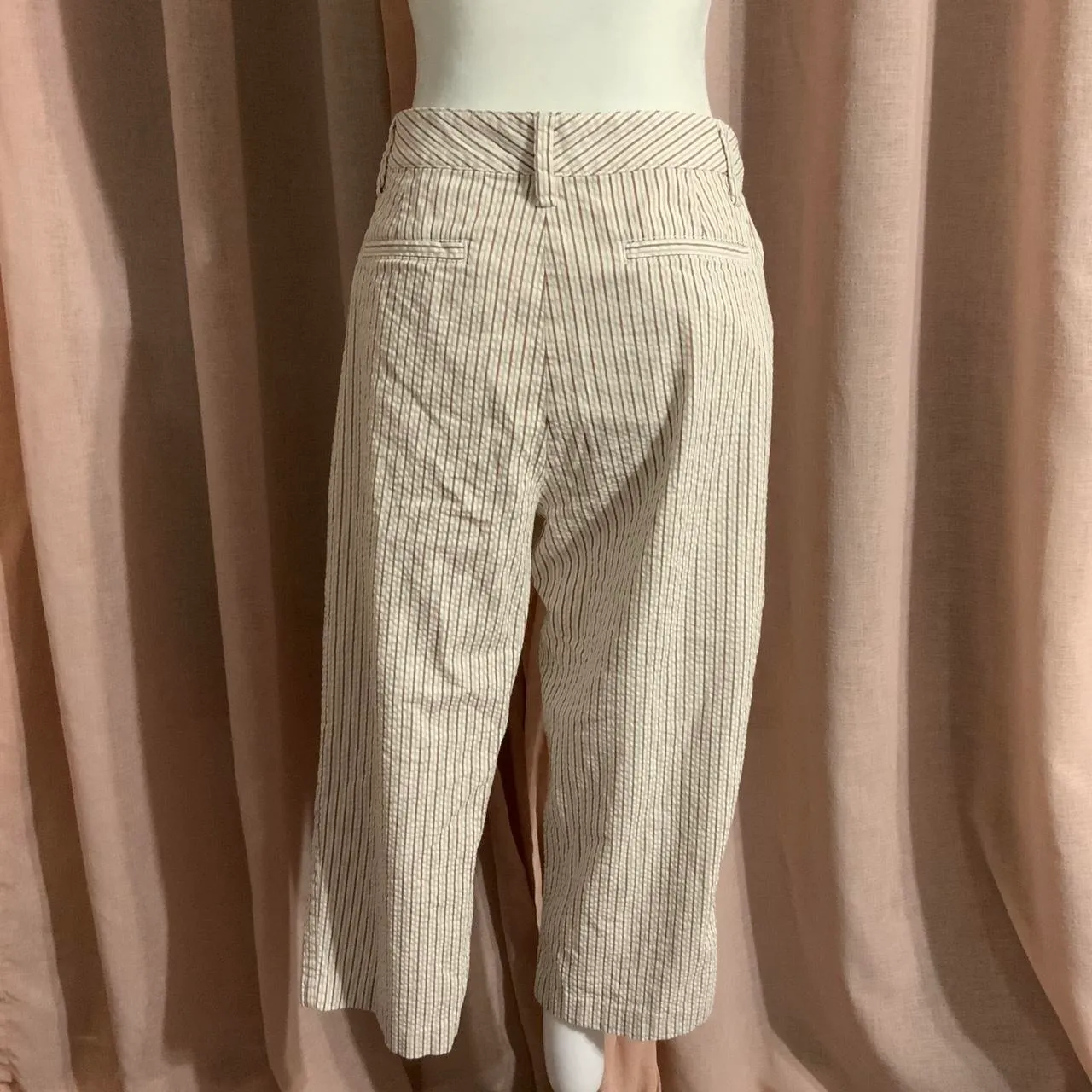 Land's end Seersucker Mid Rise Striped Cropped Capri Pants Sz 8 - Image 2