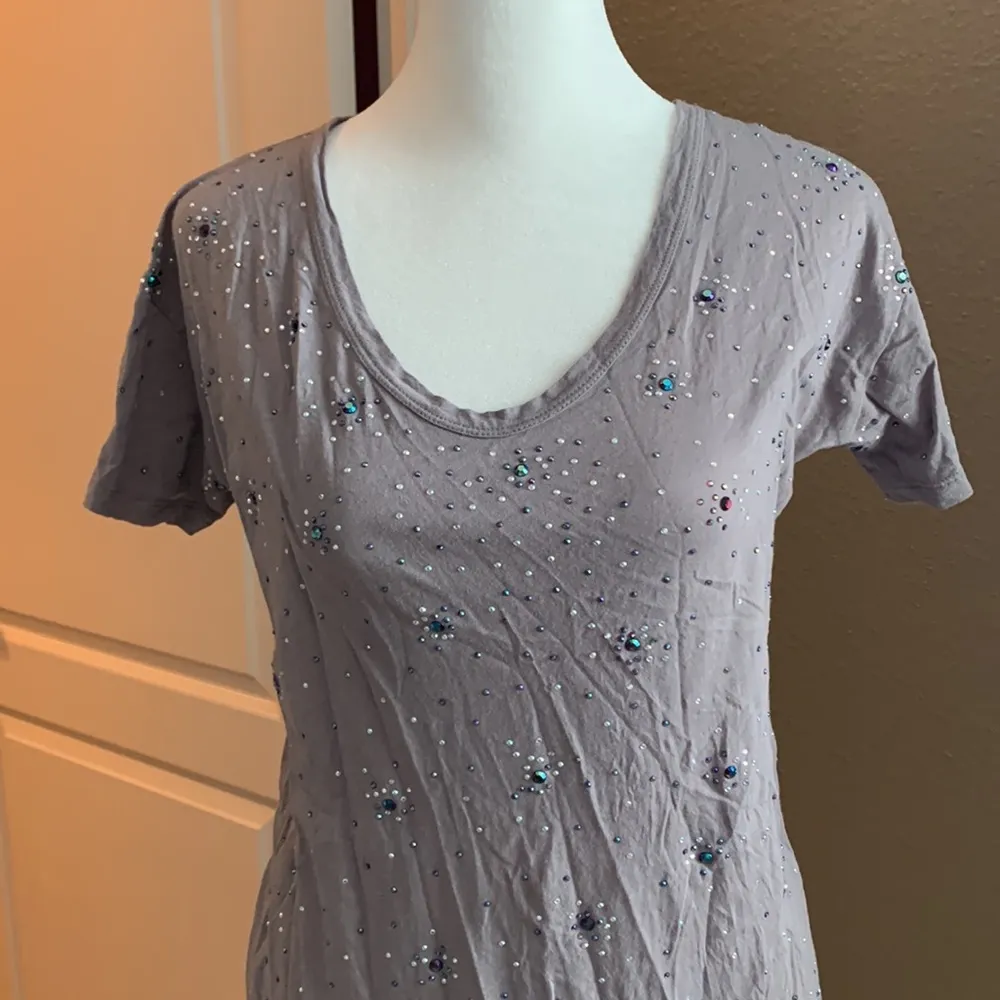 JCrew Gray Sequin Scoopneck Tee Size Small - Image 2
