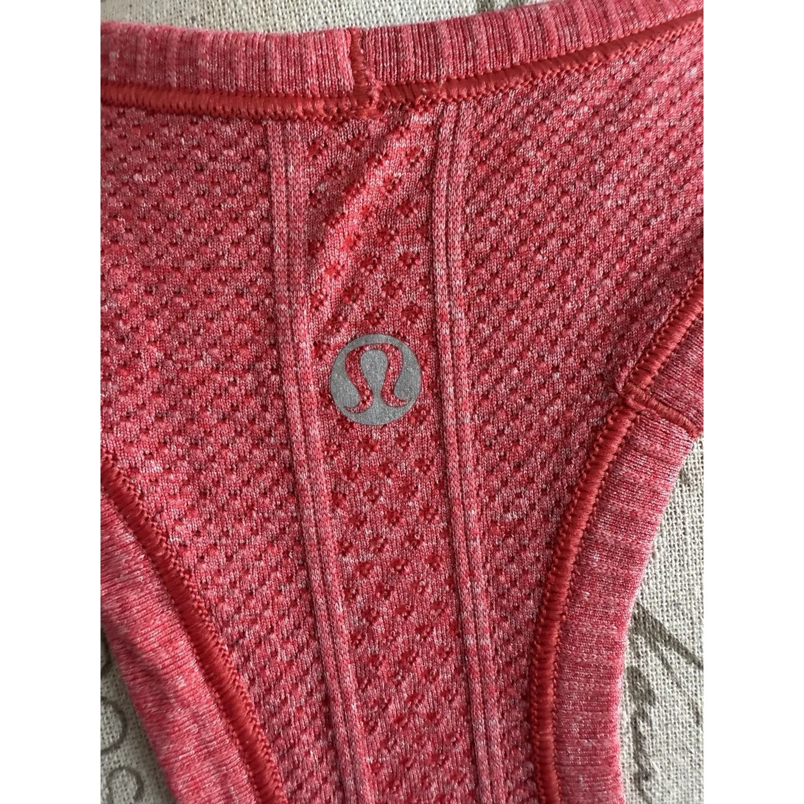 Lululemon‎ Tank Top Womens 10 Run Swiftly Tech Racerback Red - Image 5