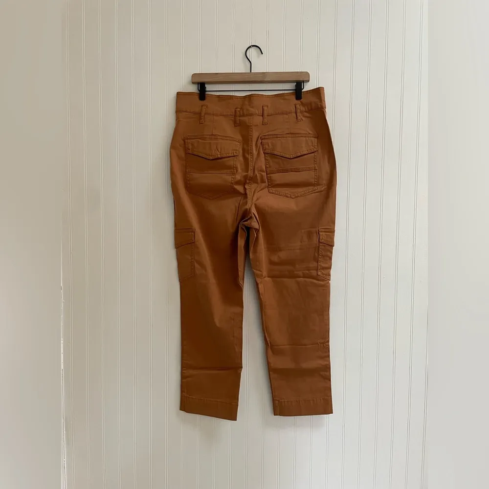 CAbi Paper Bag Waist High Rise Self-Belt Cargo Pants in Cashew Size 8 NWOT #6045 - Image 8