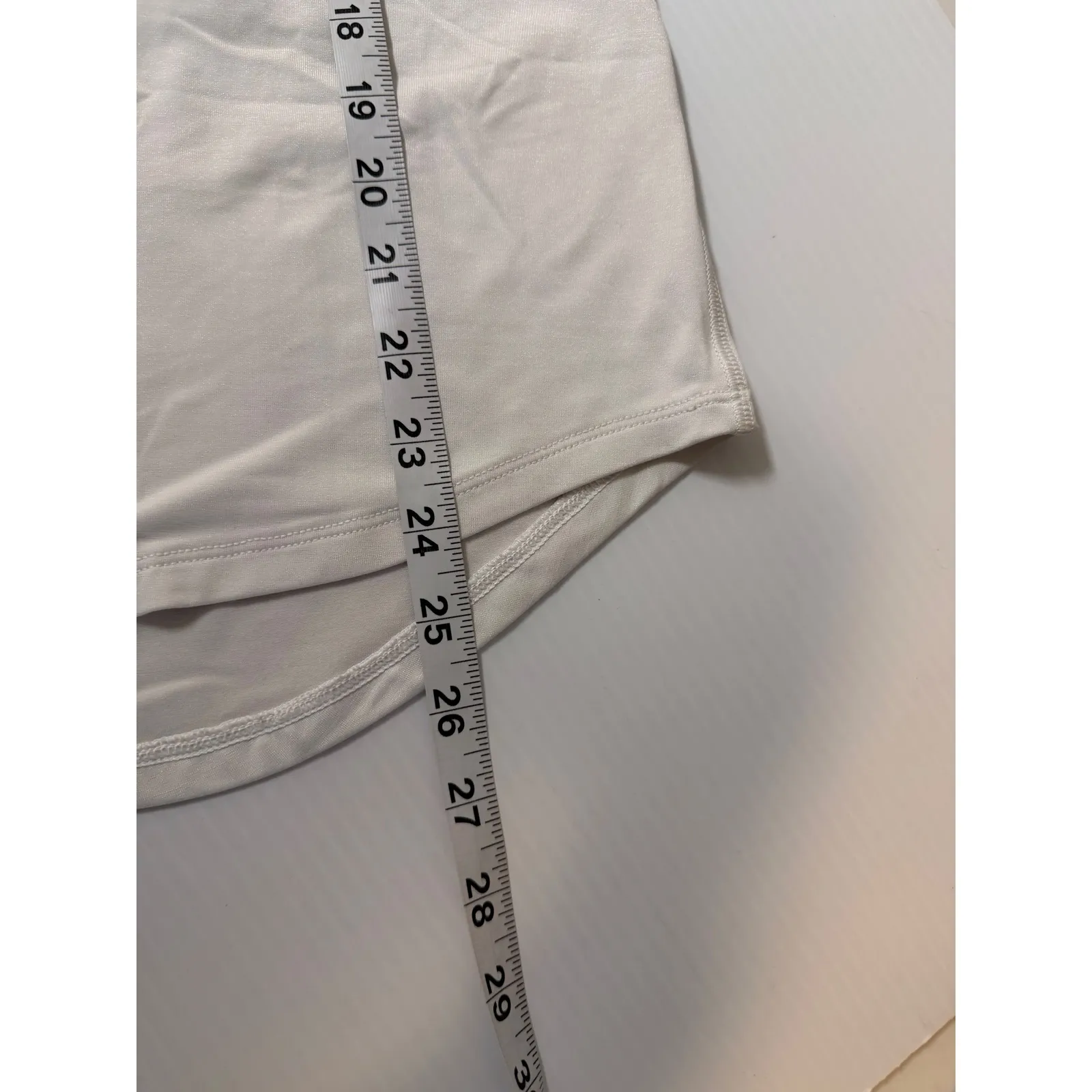 Lululemon If You're Lucky White Mesh Racerback Tank Top Athletic Workout  Size 6 - Image 6