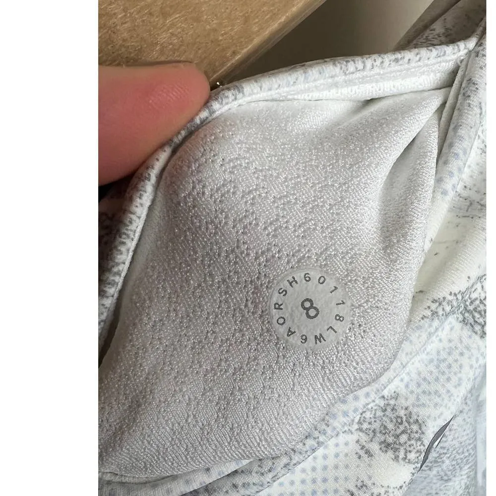 Lululemon Breezy Dot Crop *19" Jasmine White Multi / White Sz. 8 - Image 4