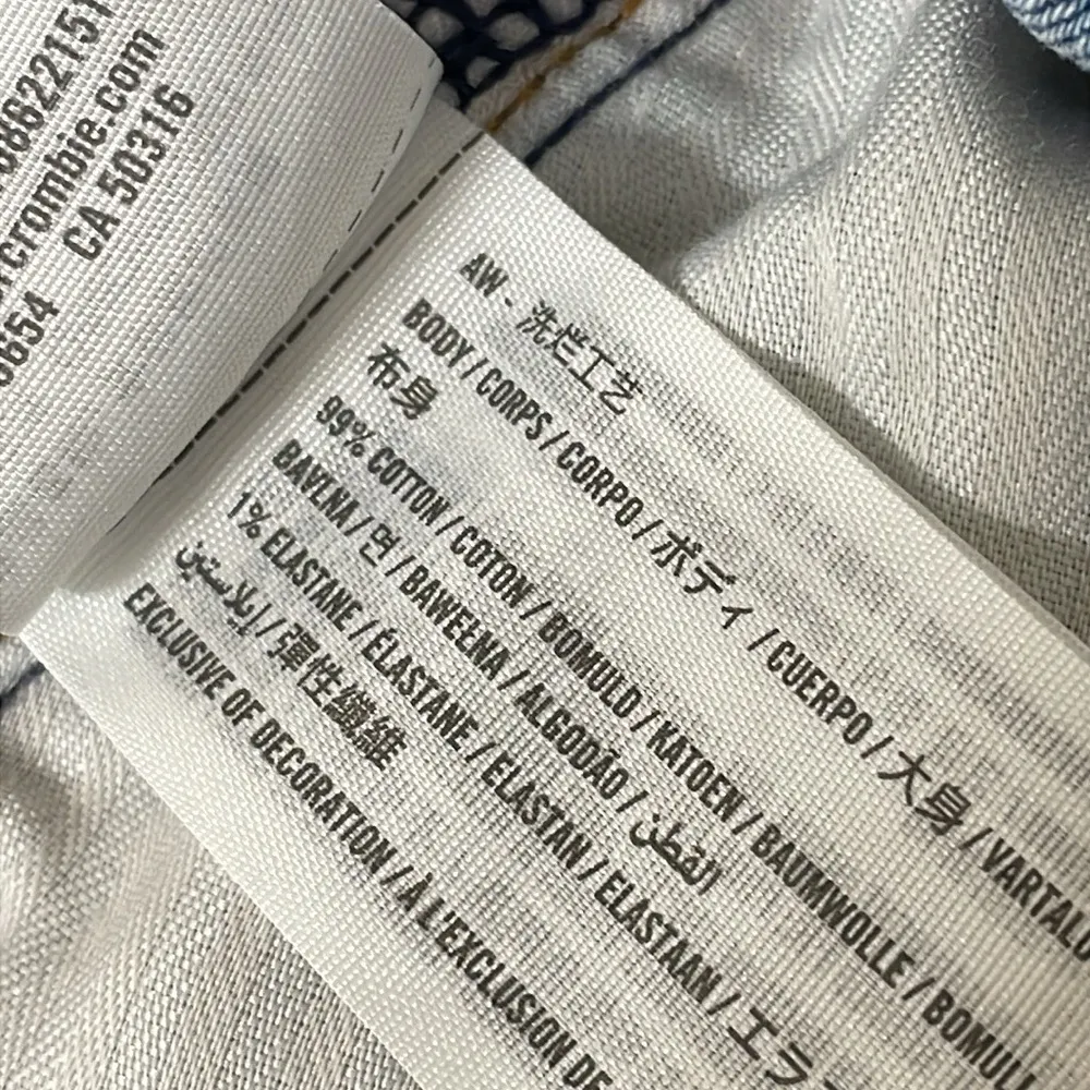 Abercrombie Ultra High Rise Curve Love 90s Slim Straight Jeans Size 33/16 - Image 11