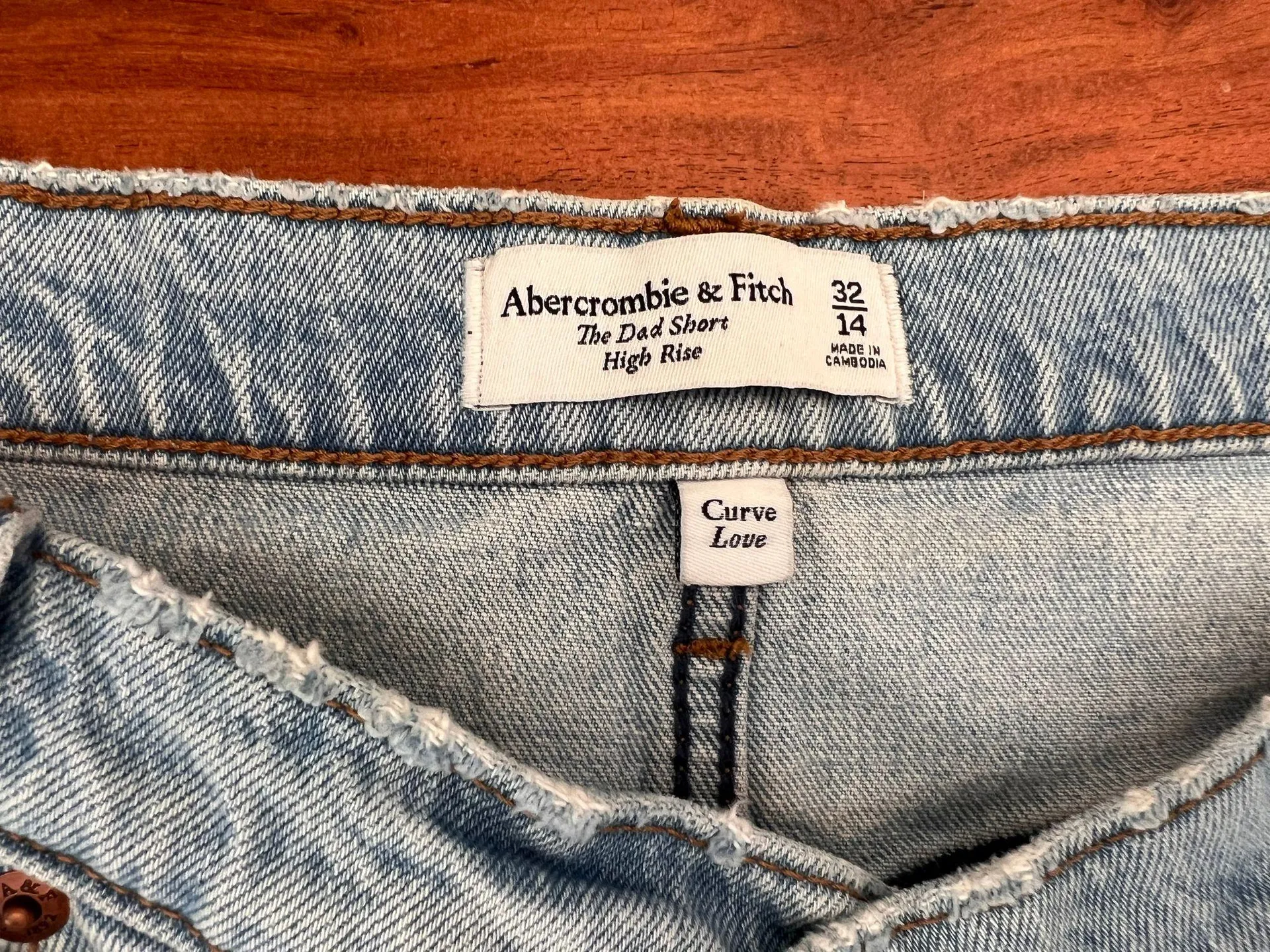 Abercrombie Curve Love Dad Shorts - Image 2