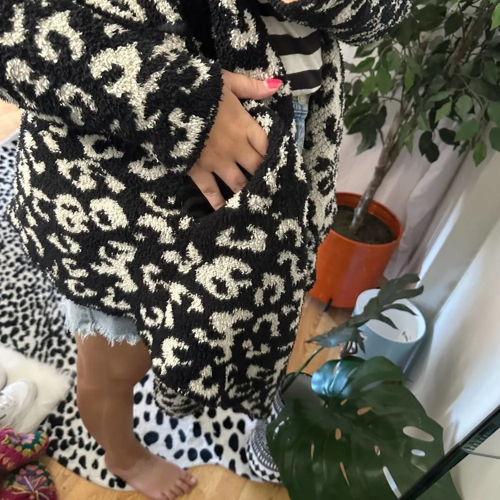 Ugg phoebe leopard wrap cardigan fuzyy sherpa - Image 2