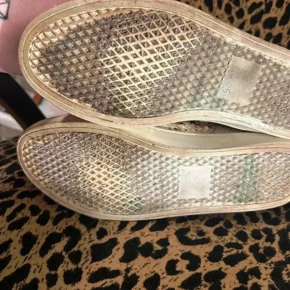 Soda White and Gold Sneakers - Image 5