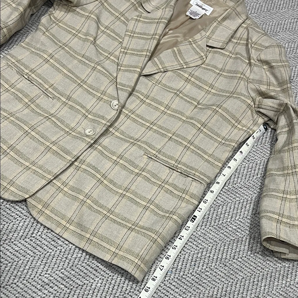 Worthington Vintage Women's Tan Plaid Blazer/Jacket - Image 4