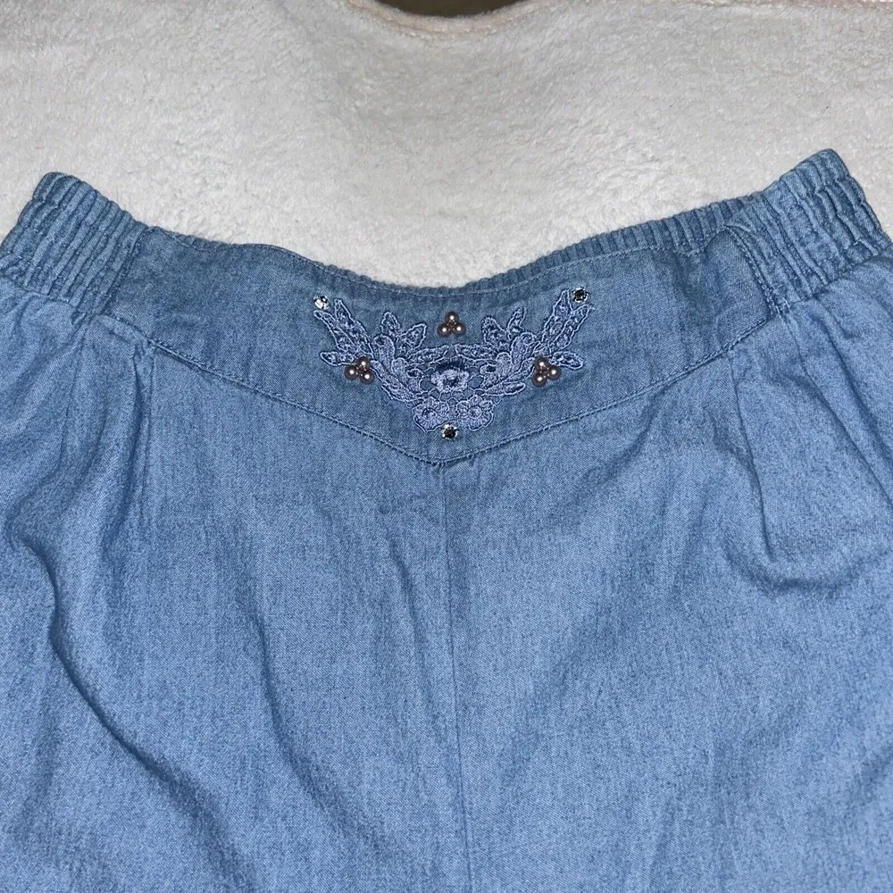 Jaclyn Smith Sport Pull On Shorts. Size 12 Vintage. See Measurements. Wide Leg - Image 2