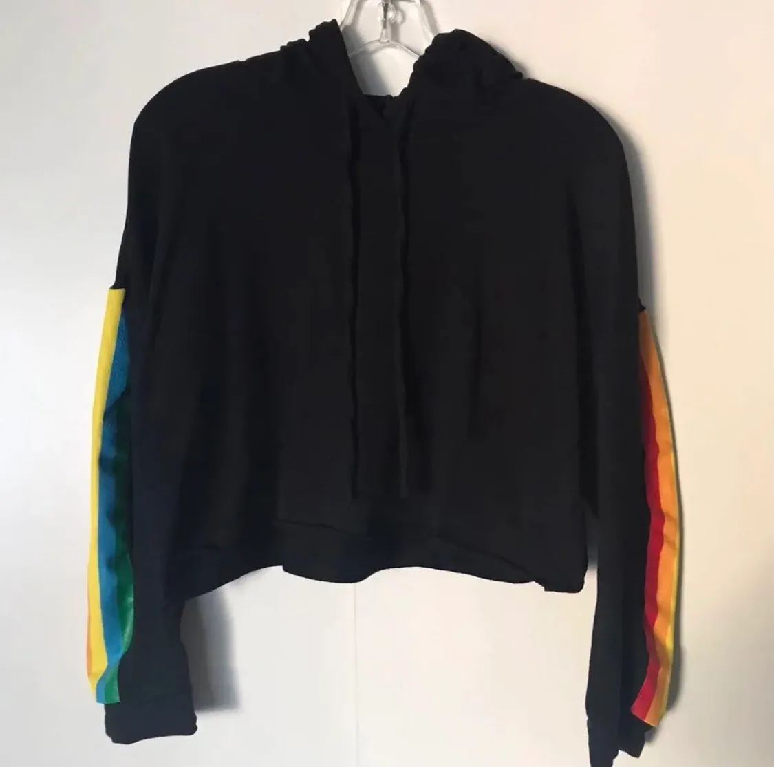 Toska Cropped Hem Hoodie - Image 9