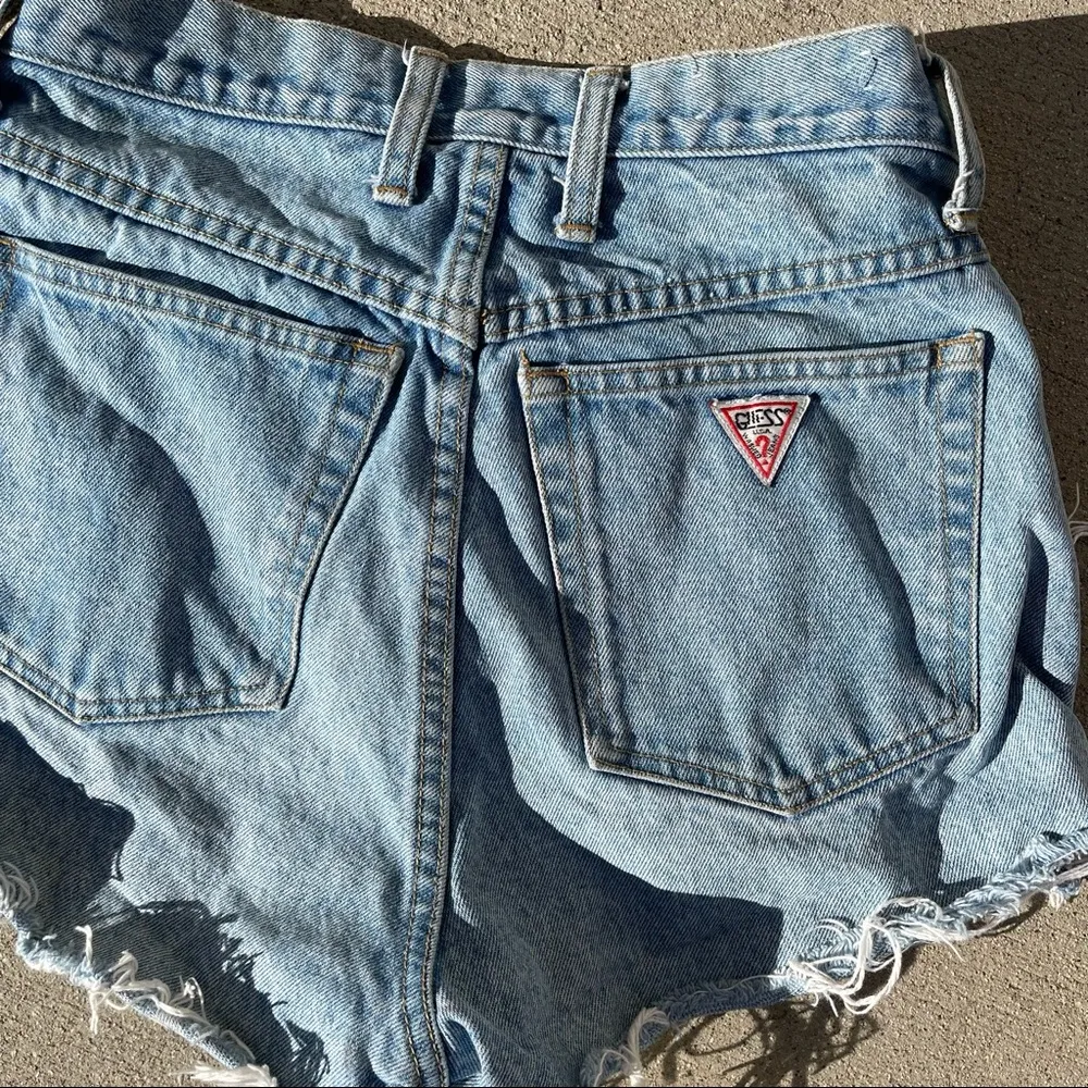 Vintage Guess Cut Off Shorts size 28 - Image 7