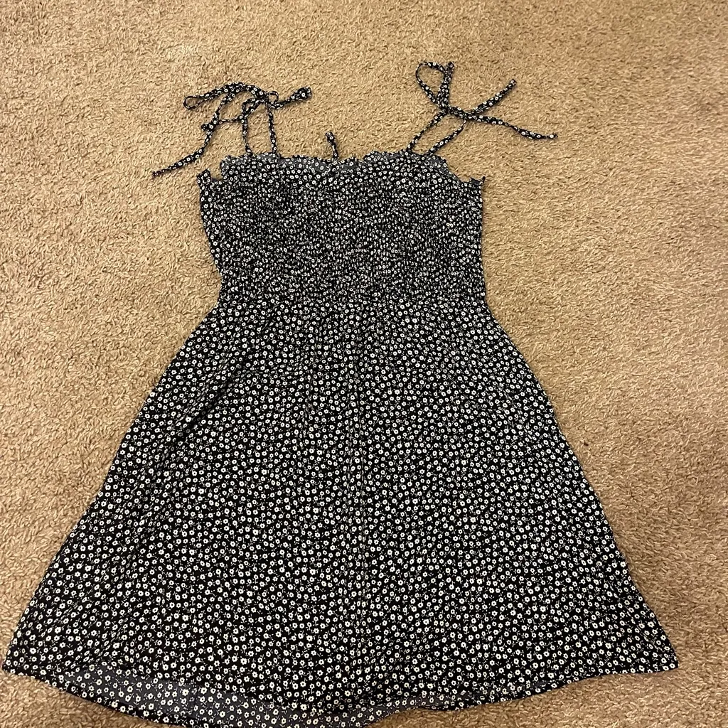 Dress Forum Navy and White Flower Print Mini Dress with Ties - Image 2