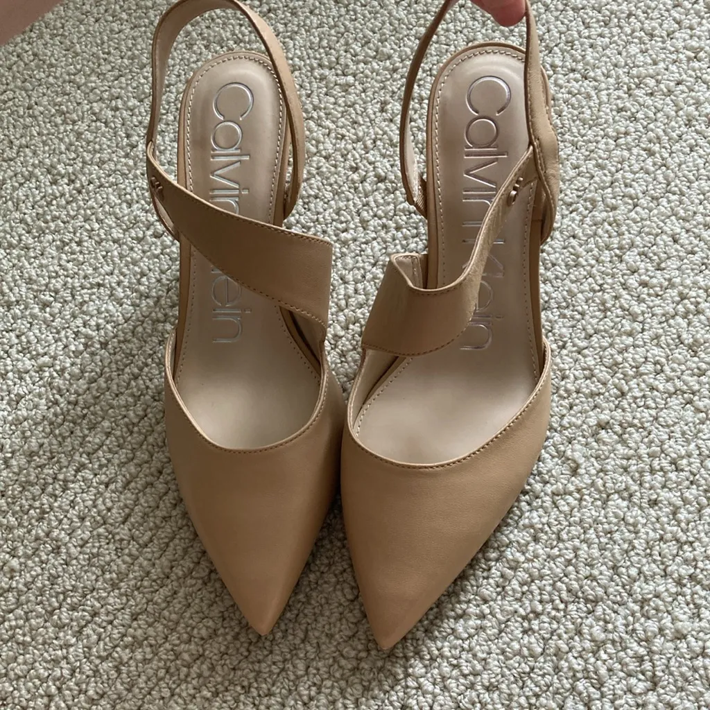 NEW Calvin Klein Slingback Nude Pumps Heels Wrap Around Kitten Mary Janes Sz 8 - Image 9