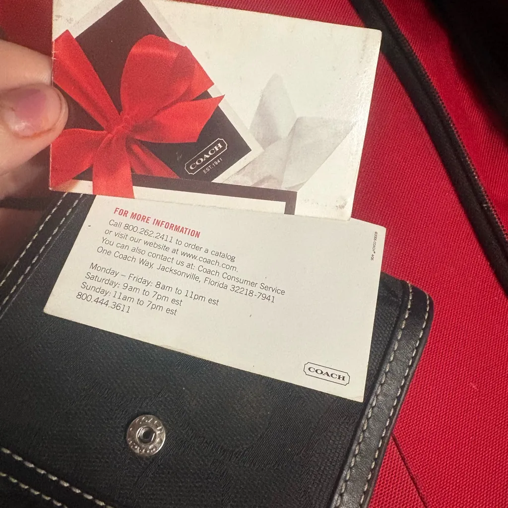 Vintage Coach Black Leather Wallet pre loved but good condition - Image 2