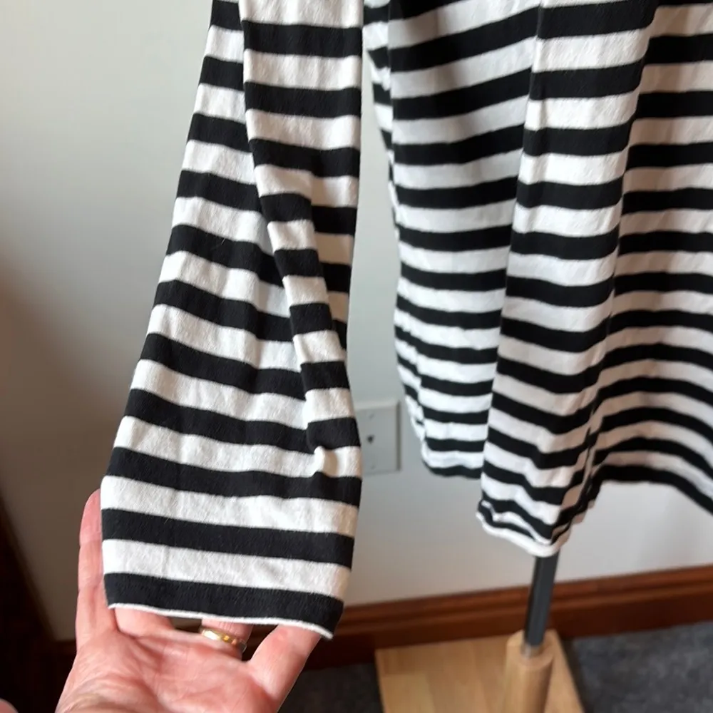 Liz Lange for Target Black and White Fitted Long Sleeve Tee Size undefined - Image 6