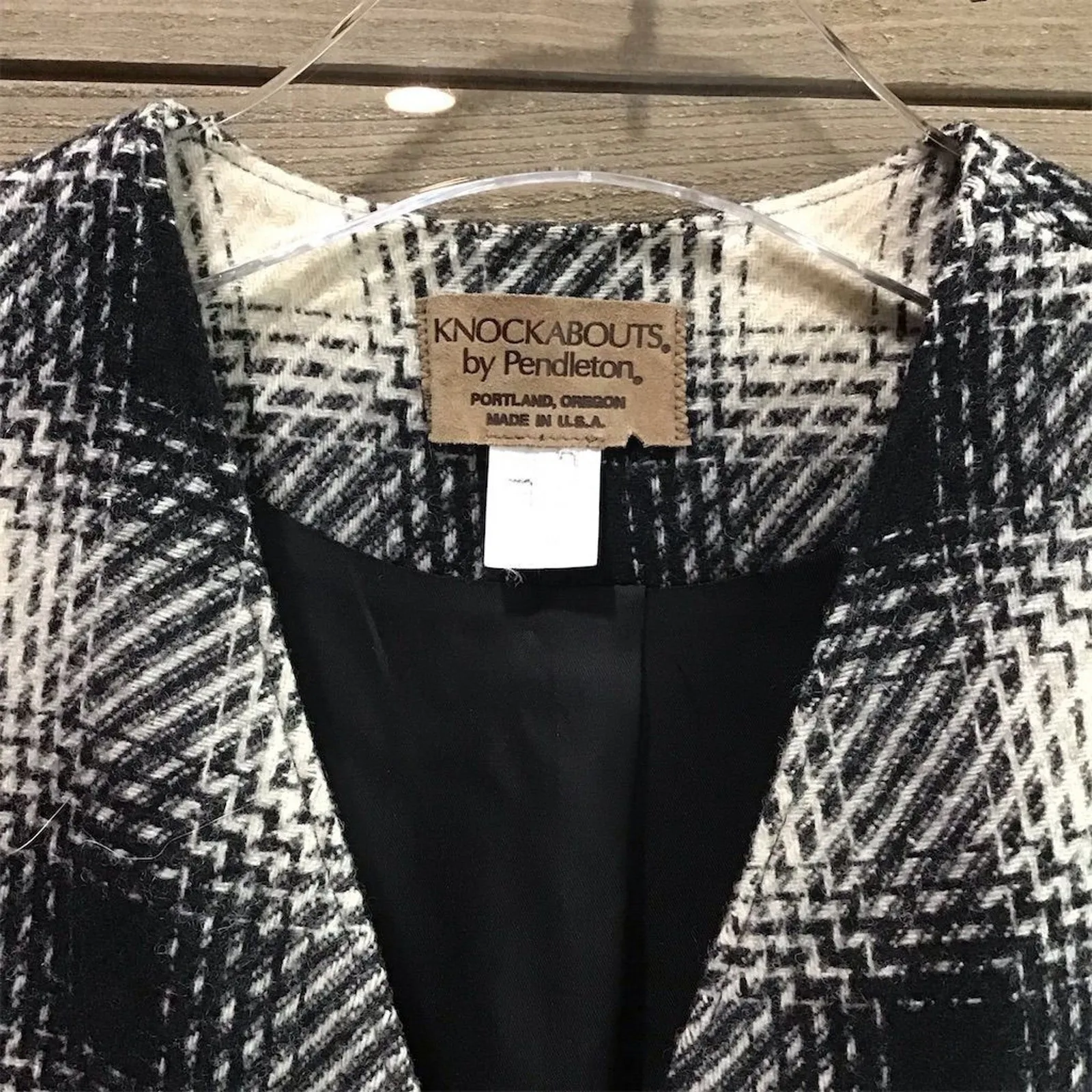 Pendleton Knockabouts Vest Womens Medium Black Plaid Wool Button Fringe Vintage - Image 4