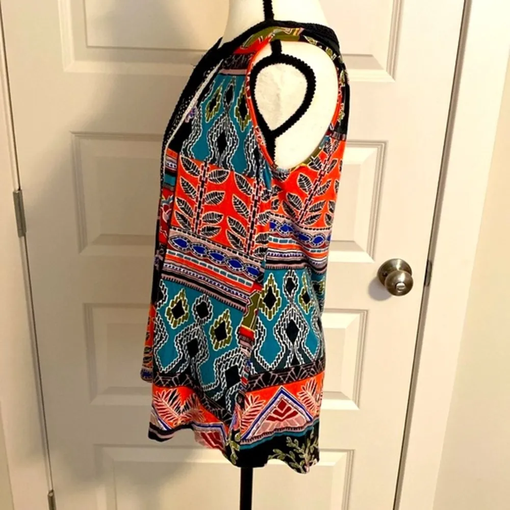 Rxb|| Black print buttery soft tank top with tassel accents Size M - Image 5