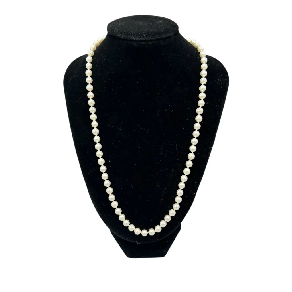 Vintage Neumann Metall Faux Pearl Necklace Floral Gold Clasp - Image 4