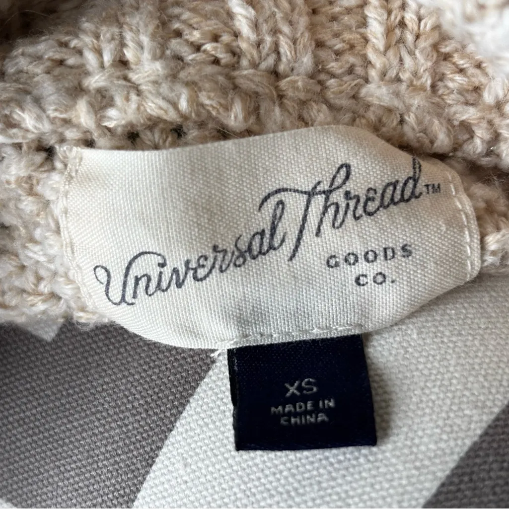 Cozy Cream Women's Sweater - Image 5