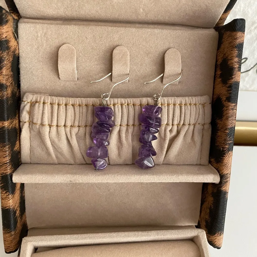 Sterling Silver and Amethyst chip stone earrings. Purple - Image 2
