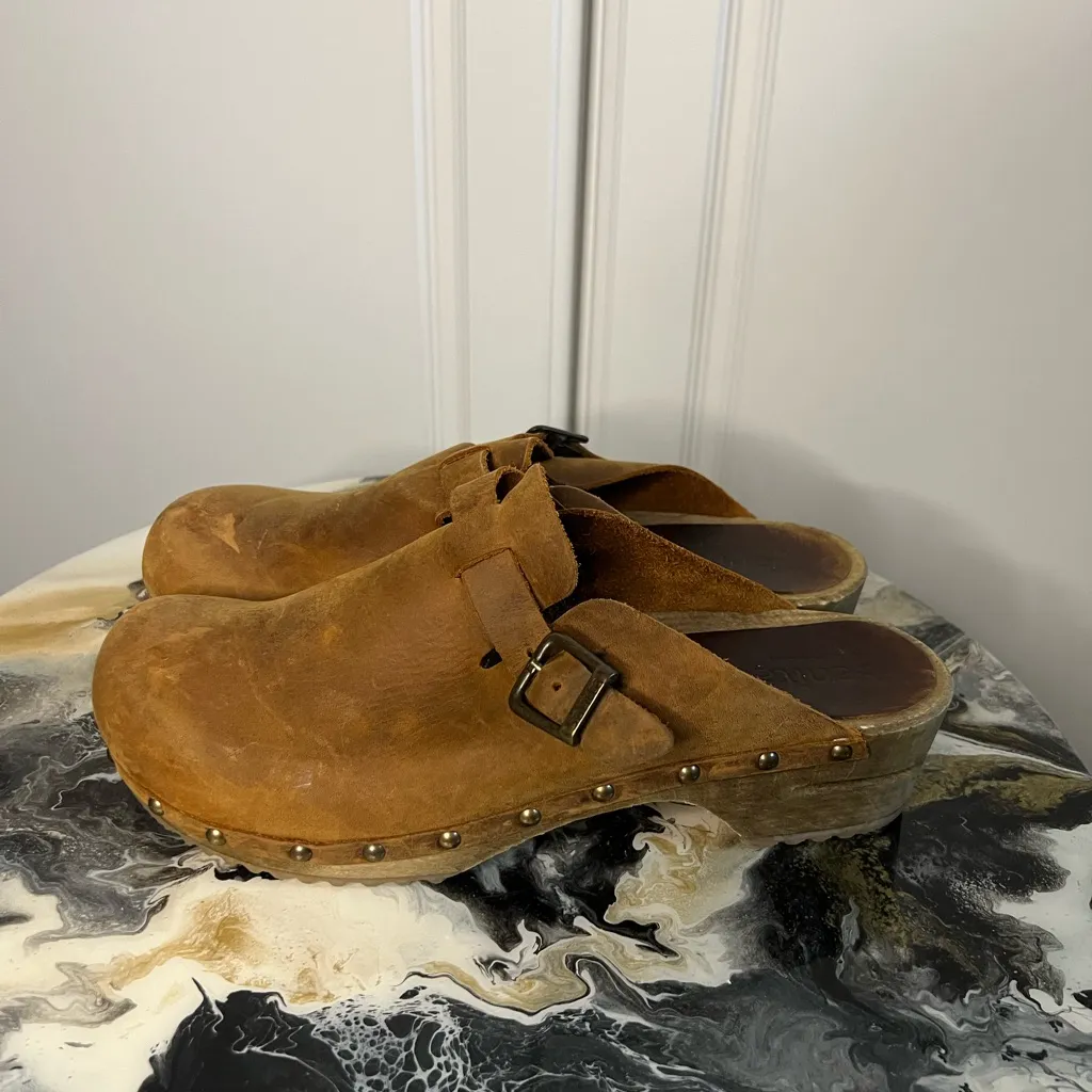 Sanita Kristel Clog in Chesnut Brown Size 10.5 - Image 3