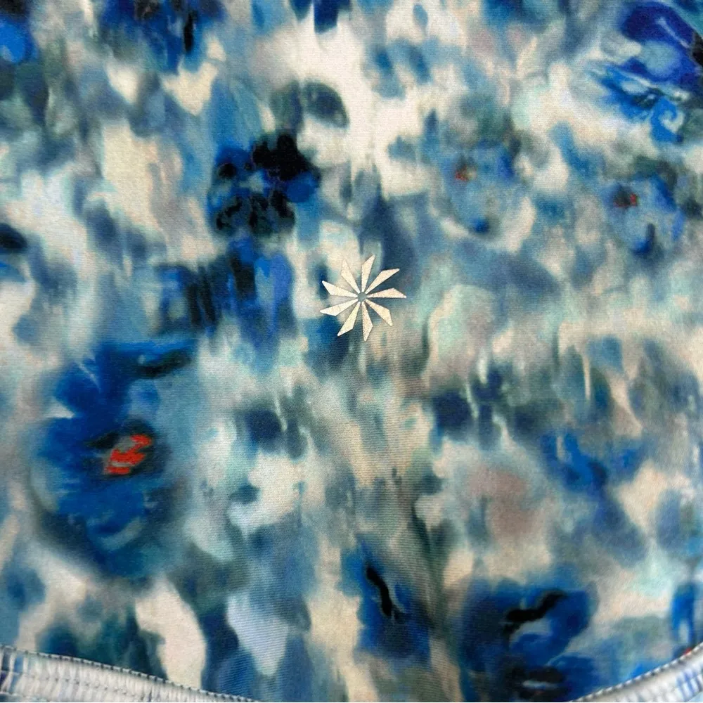 Athleta Blue Floral Delancey Skyline Salutation Stash 7/8 Leggings Size Small - Image 9