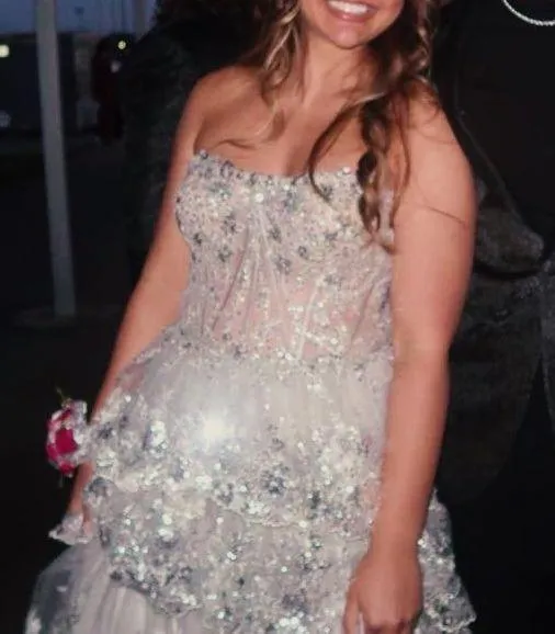 Prom Dress - Image 3