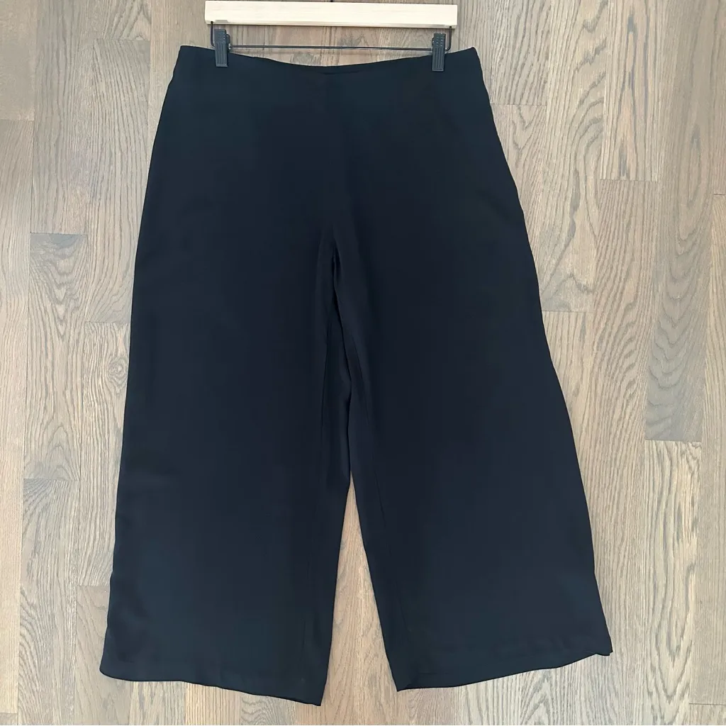 Eileen Fisher 100% Silk High Waist Side Zip Crop Wide Leg Pant in Black Medium - Image 2