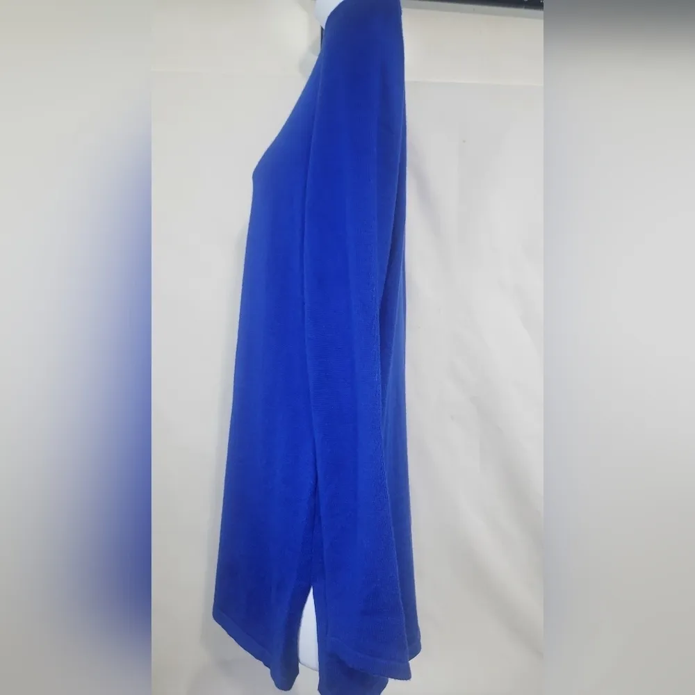 Cable & Gauge crew neck rhinestone embellished pullover sweater size medium - Image 2