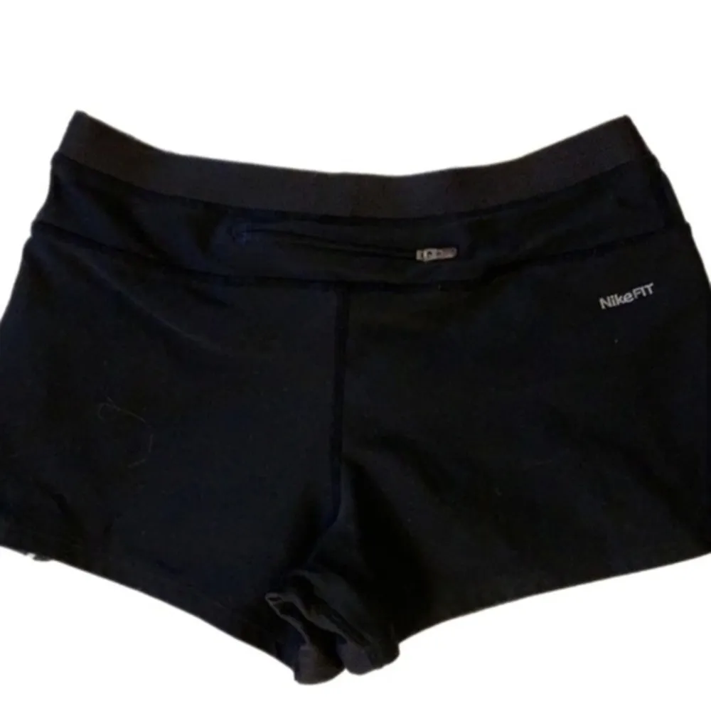 Nike  Black Athletic Short Shorts XS - Image 9