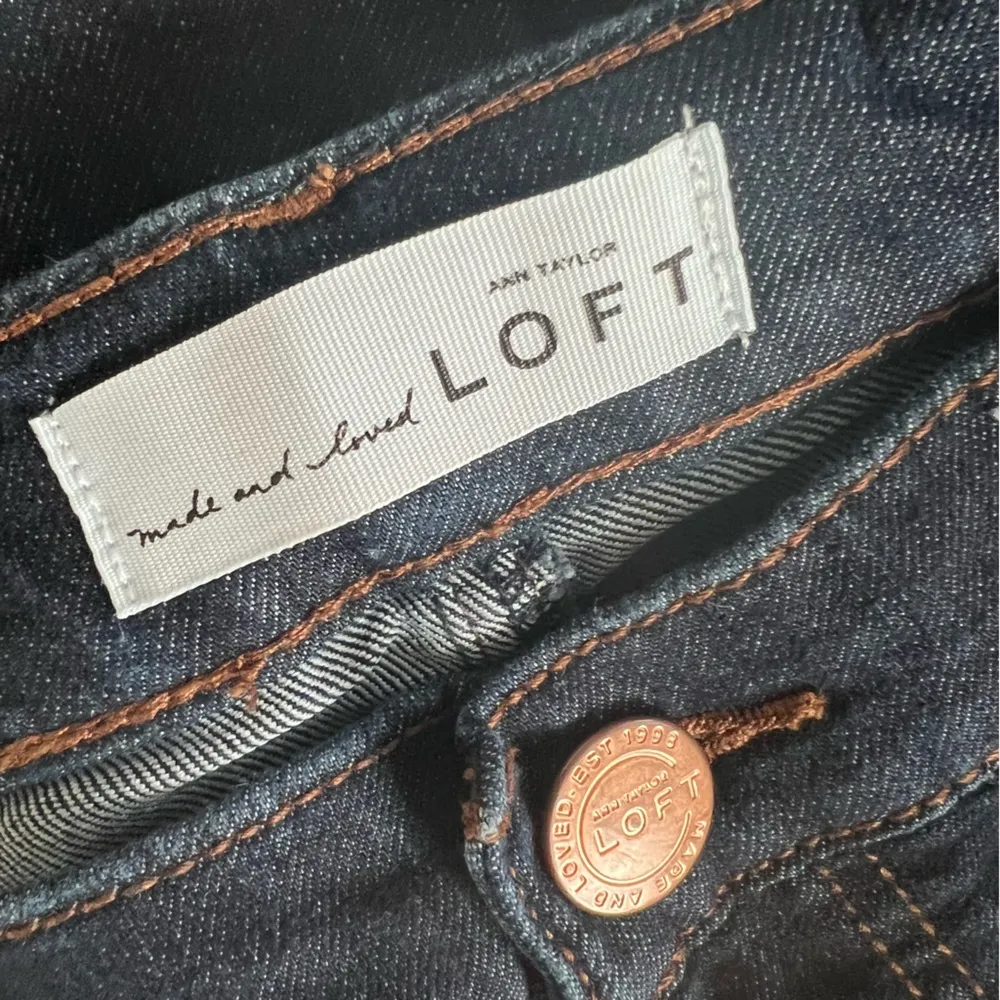 Ann Taylor LOFT Jeans Shorts Frayed Hem Denim Navy Size 24 - Image 5