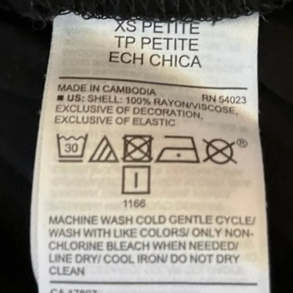 Old Navy Women's Black Sleeveless V Neck Smocked A Line Mini Dress Size XS - Image 5