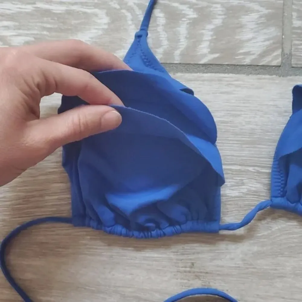 Hollister Y2K Triangle String Bikini Top | Hollister Ruffle String Bikini - Image 3