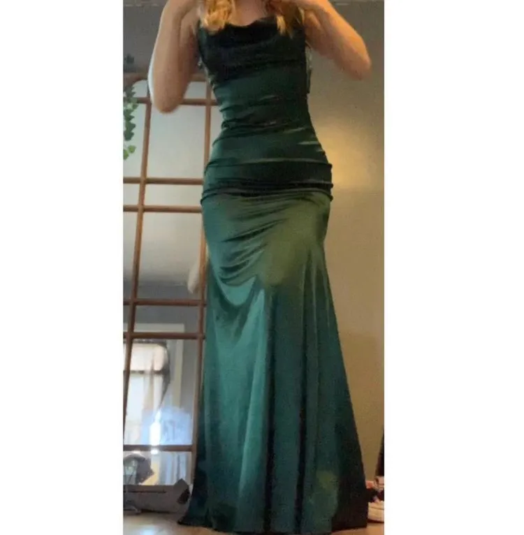 Windsor Long Green Dress - Image 3