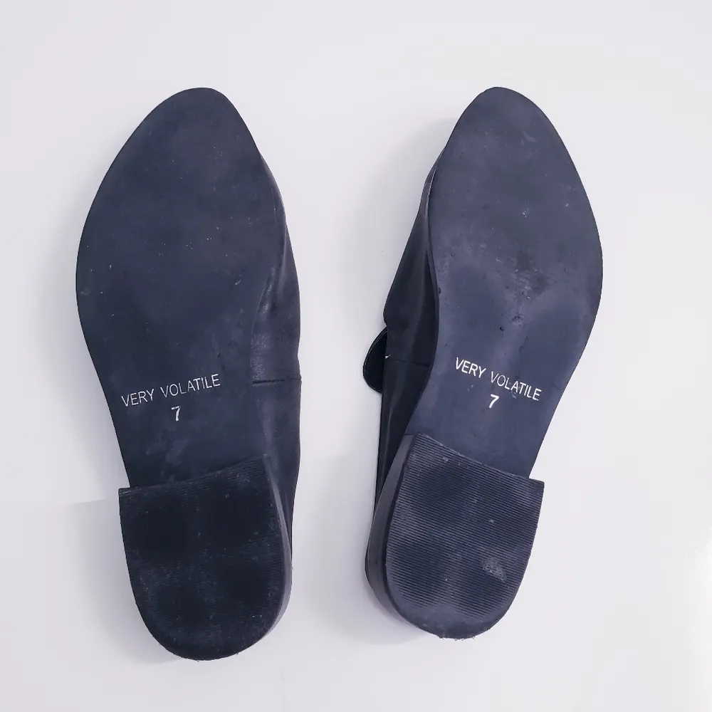 Very Volatile Pointed Slide On Flats - Image 5