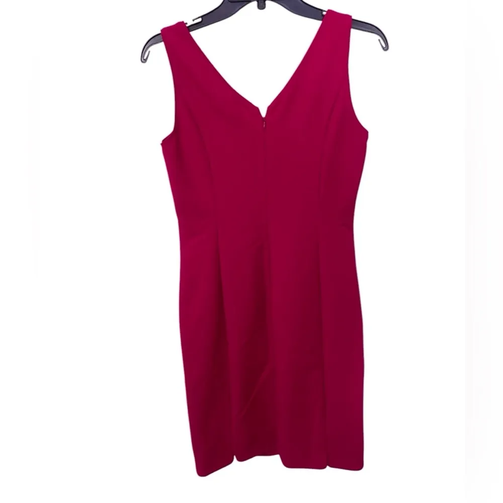 Magenta Sleeveless v neck sheath pencil dress - Image 2