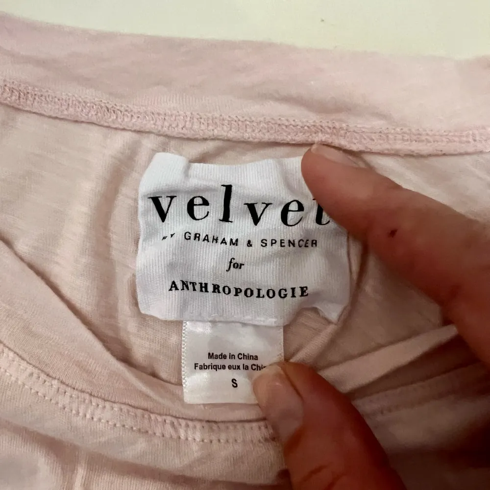 Anthropologie Velvet by Graham & Spencer Light Pink Bubble Sleeve Top Size Small - Image 4