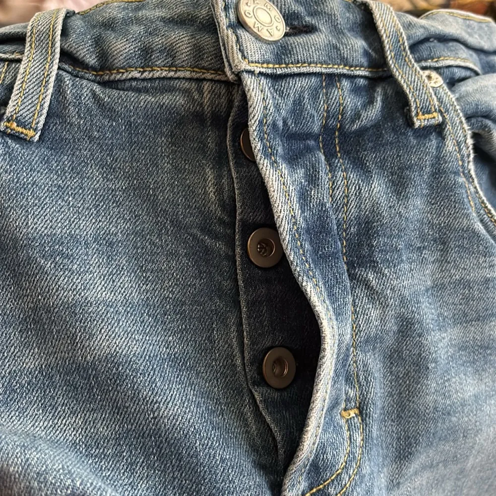 Anthropologie AMO Tomboy Jean Med Wash Sz. 27 Button~Fly Stretch Mid Rise Boho Blue - Image 6