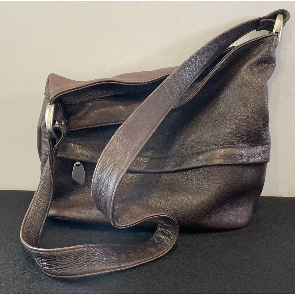 St Johns Bay Leather Purse Brown Soft Shoulder Bucket Tote - Image 3