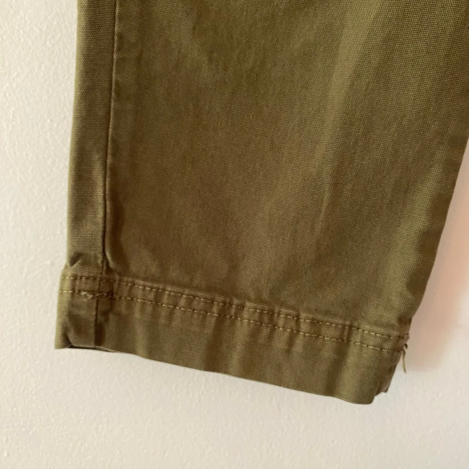 Marine Layer Army Green Maya Straight Leg Carpenter Cropped Pants Women size 0 - Image 4