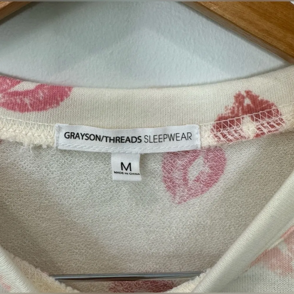 Grayson Threads Sleepwear Lips Print Pajama Set Lounge Wear - Image 3