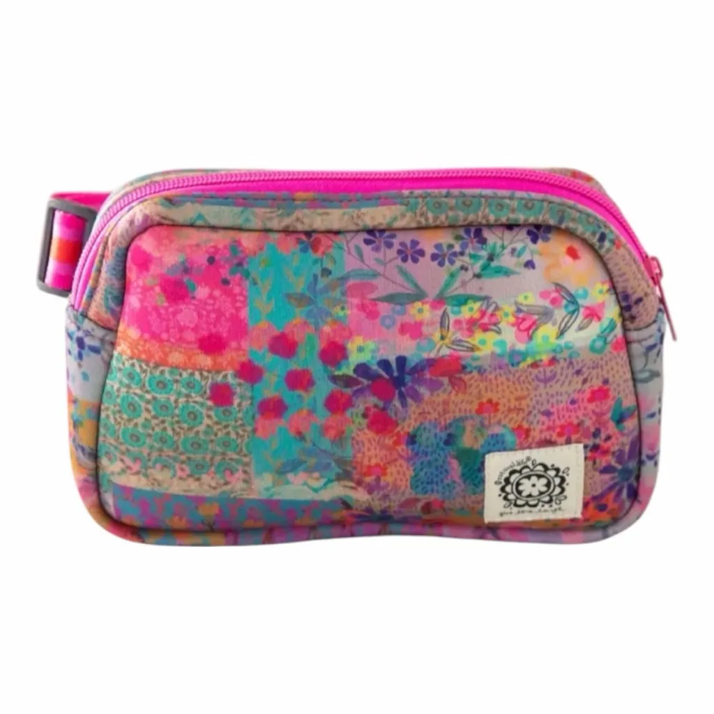 Natural Life Everyday Puffy Fanny Pack Watercolor Patchwork Design NWT - Image 4