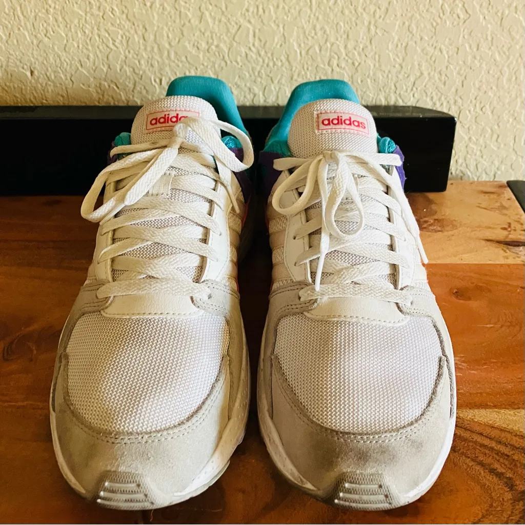 Women’s Adidas Cloudfoam shoes - Image 2