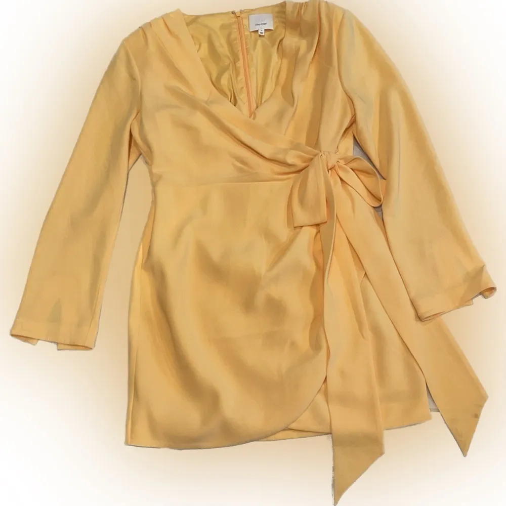 Cinq a Sept, Sierra Wrap Front Long Sleeve Minidress
CINQ À SEPT size 0 Yellow - Image 9