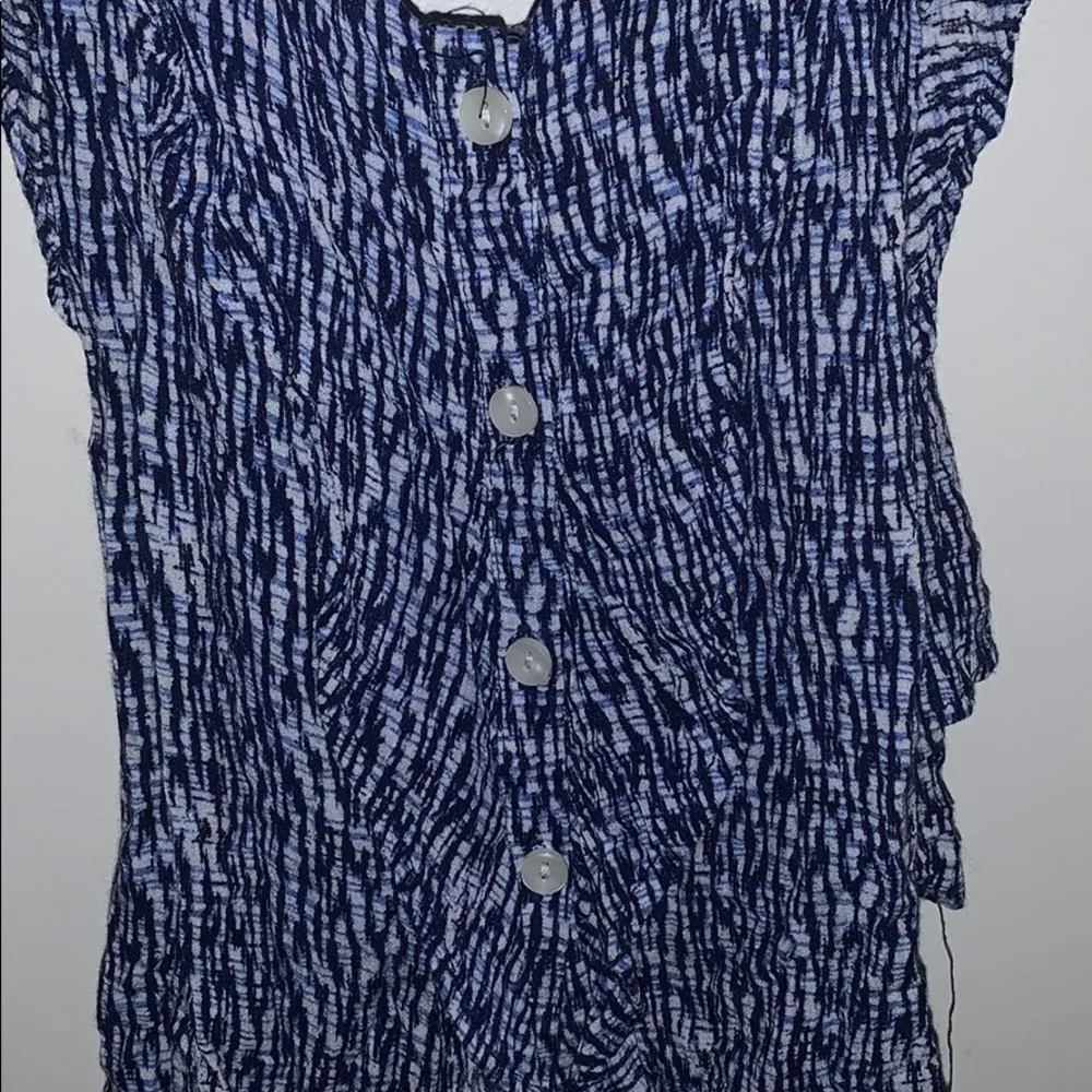 Crop Top Style Tank - Image 3