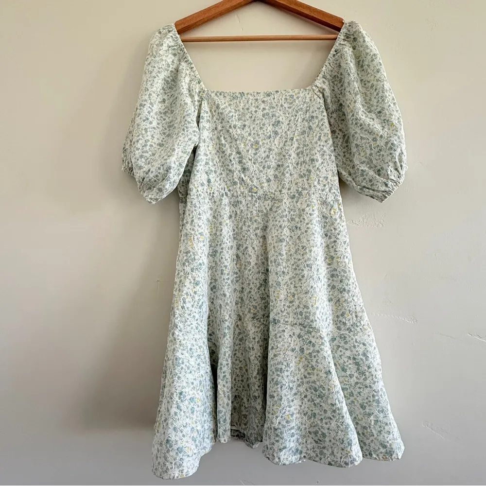 Chic Floral Puff Sleeve Mini Dress casual shorts sleeve women  size M - Image 4