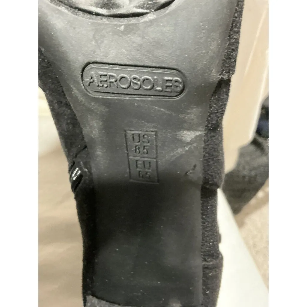 Woman’s Aerosoles Heel Rest Black Suede Ankle Bootie with Heel & Side Zip 8 1/2 - Image 8