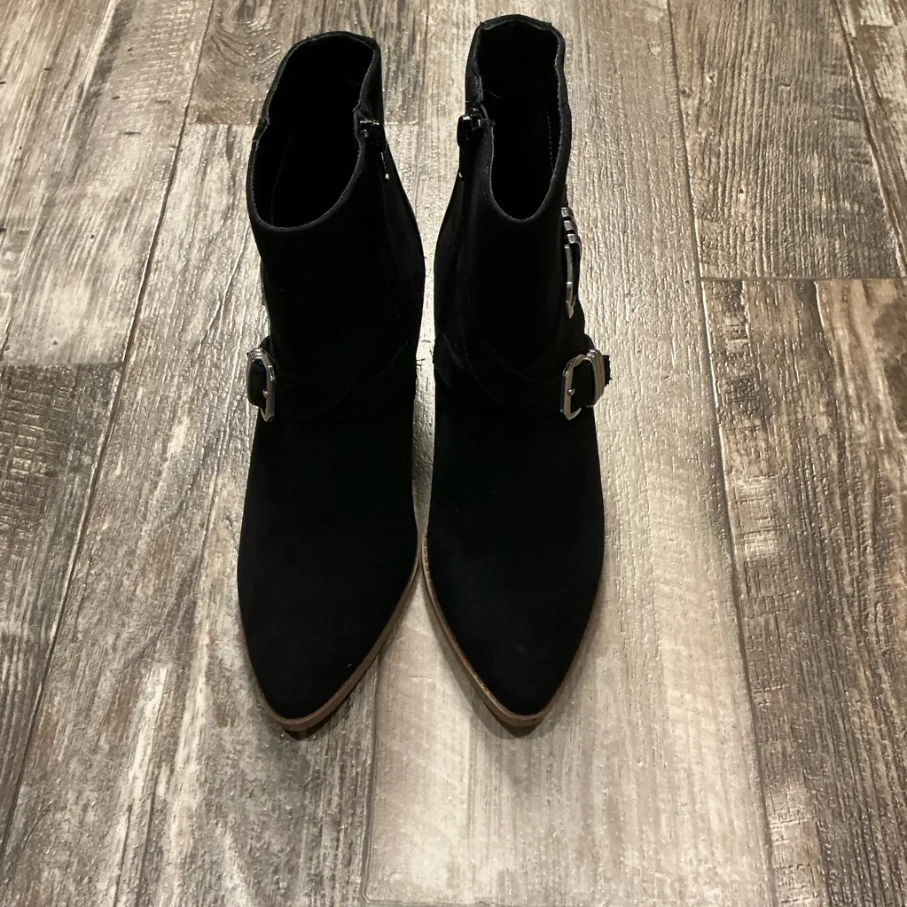 Sun + Stone Black Ankle Boots with Silver Buckles Size 7 - Image 5