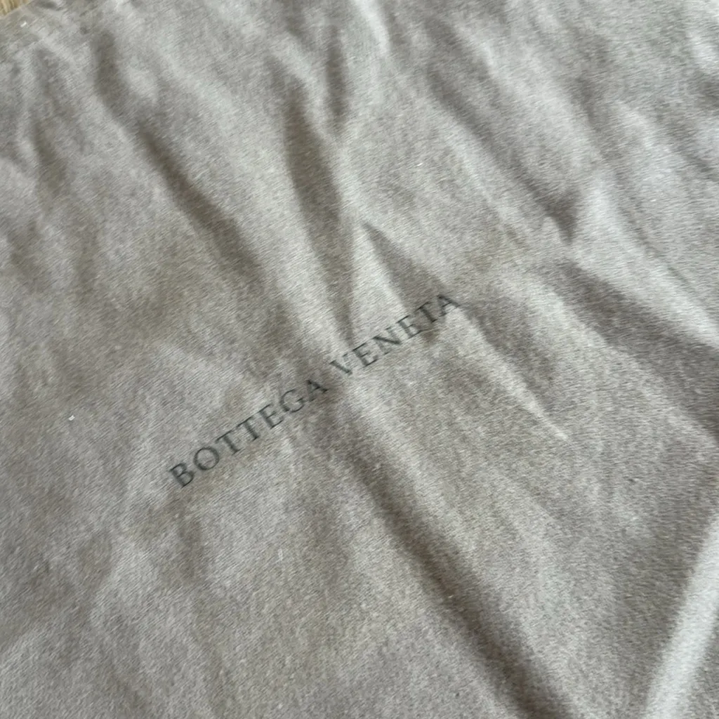 BOTTEGA VENETA Mini Pouch Clutch in yellow - Image 10