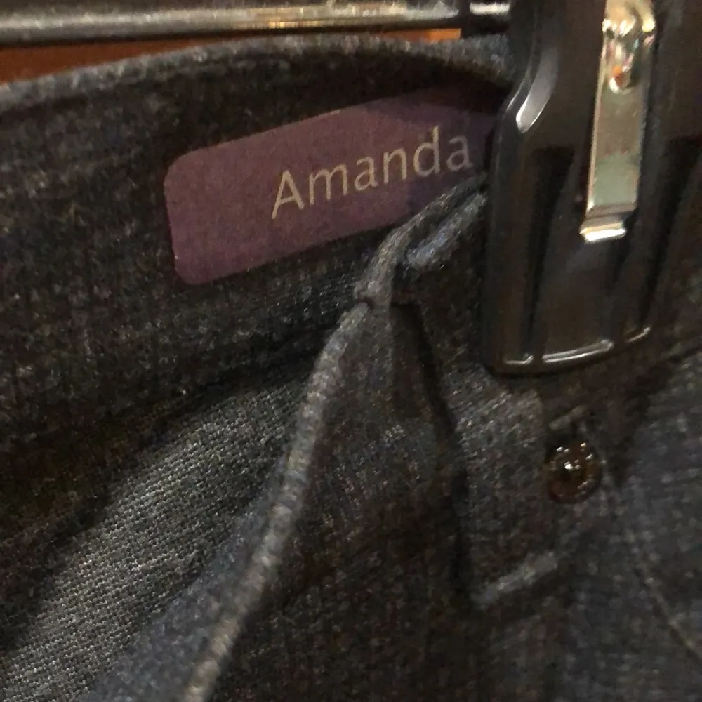 Grey small plaid Gloria Vanderbilt Amanda slacks, size 20W - Image 4